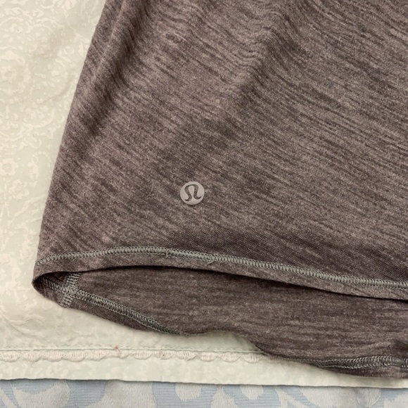 Lululemon Wild Tank size 4 - Picture 3 of 3